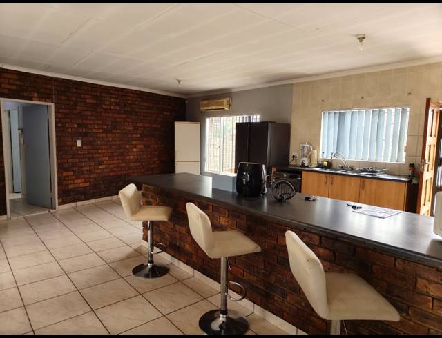 3 BEDROOM HOUSE TO LET IN WALDRIFT